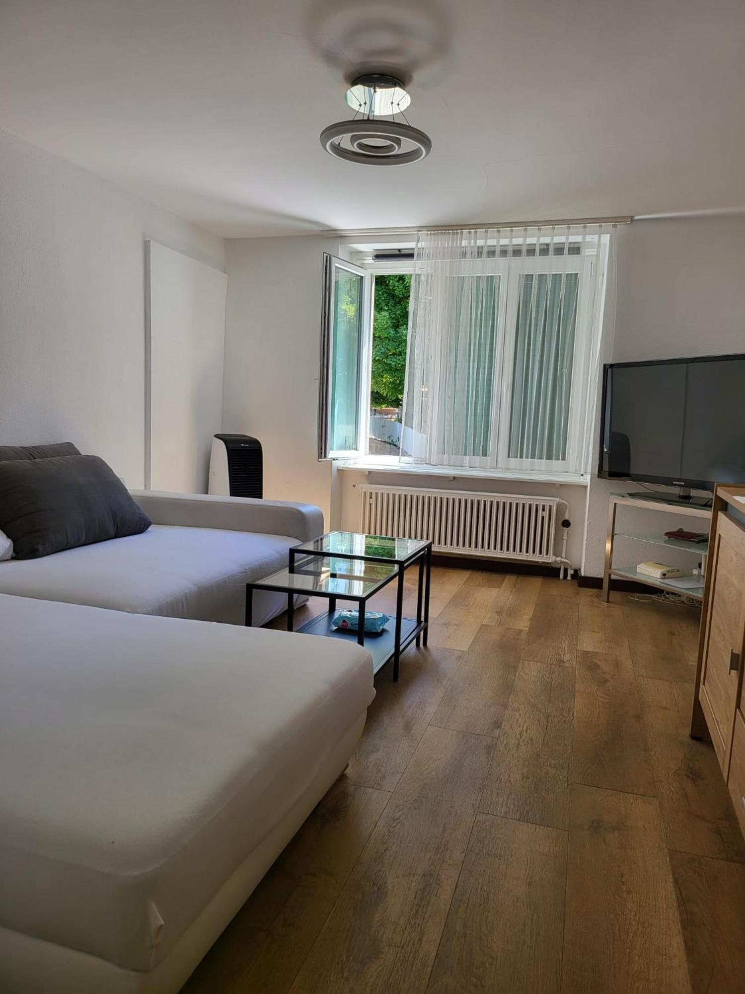Bastis Central Guesthouse Lucerne City Екстер'єр фото