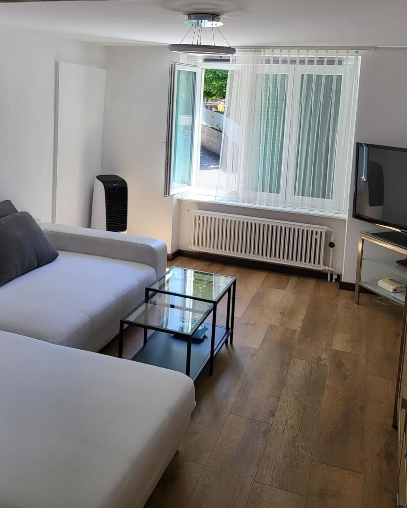 Bastis Central Guesthouse Lucerne City Екстер'єр фото